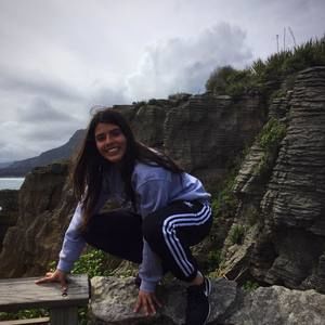 Meet your Posher, Andrea